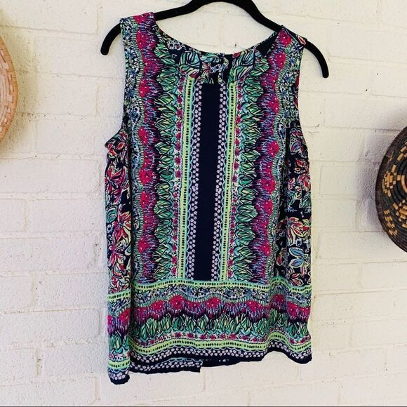 Cynthia Rowley Pattern Button Down Back Tank - Picture 3 of 6